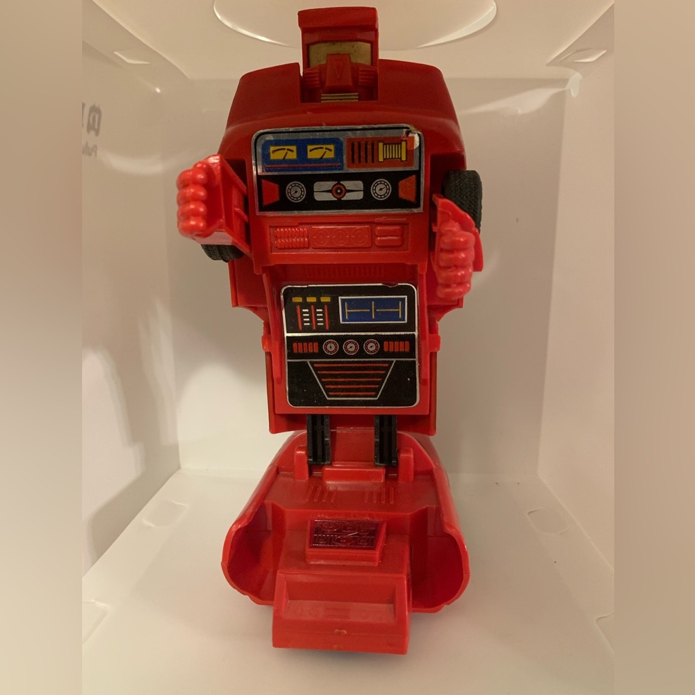 Vintage 1985 Robovette Transformer Robot Car Soma